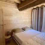 Neues Normannisches Mit Charme Kastanienbaeume By Interhome