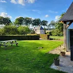 Vakantiehuis Neues Normannisches Mit Charme Kastanienbaeume By Interhome Bretteville-du-Grand Caux