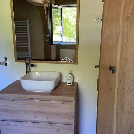 Neues Normannisches Mit Charme Kastanienbaeume By Interhome Hébergement de vacances Bretteville-du-Grand Caux