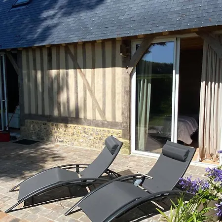Neues Normannisches Mit Charme Kastanienbaeume By Interhome *