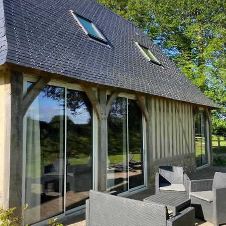 Neues Normannisches Mit Charme Kastanienbaeume By Interhome