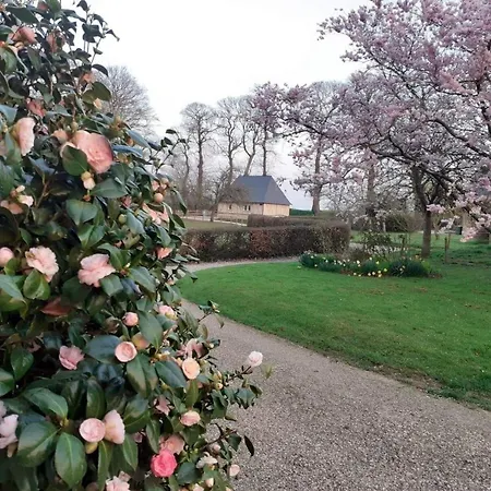 Neues Normannisches Mit Charme Kastanienbaeume By Interhome Bretteville-du-Grand Caux