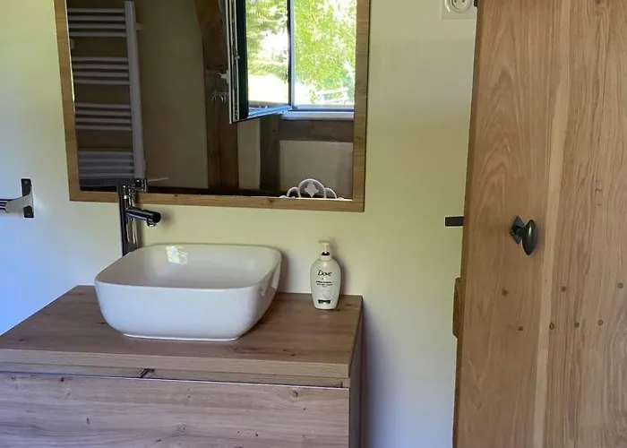 Neues Normannisches Mit Charme Kastanienbaeume By Interhome Ferienhaus Bretteville-du-Grand Caux